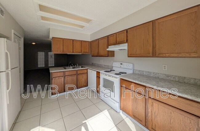 Photo - 5603 Bennington Dr Townhome