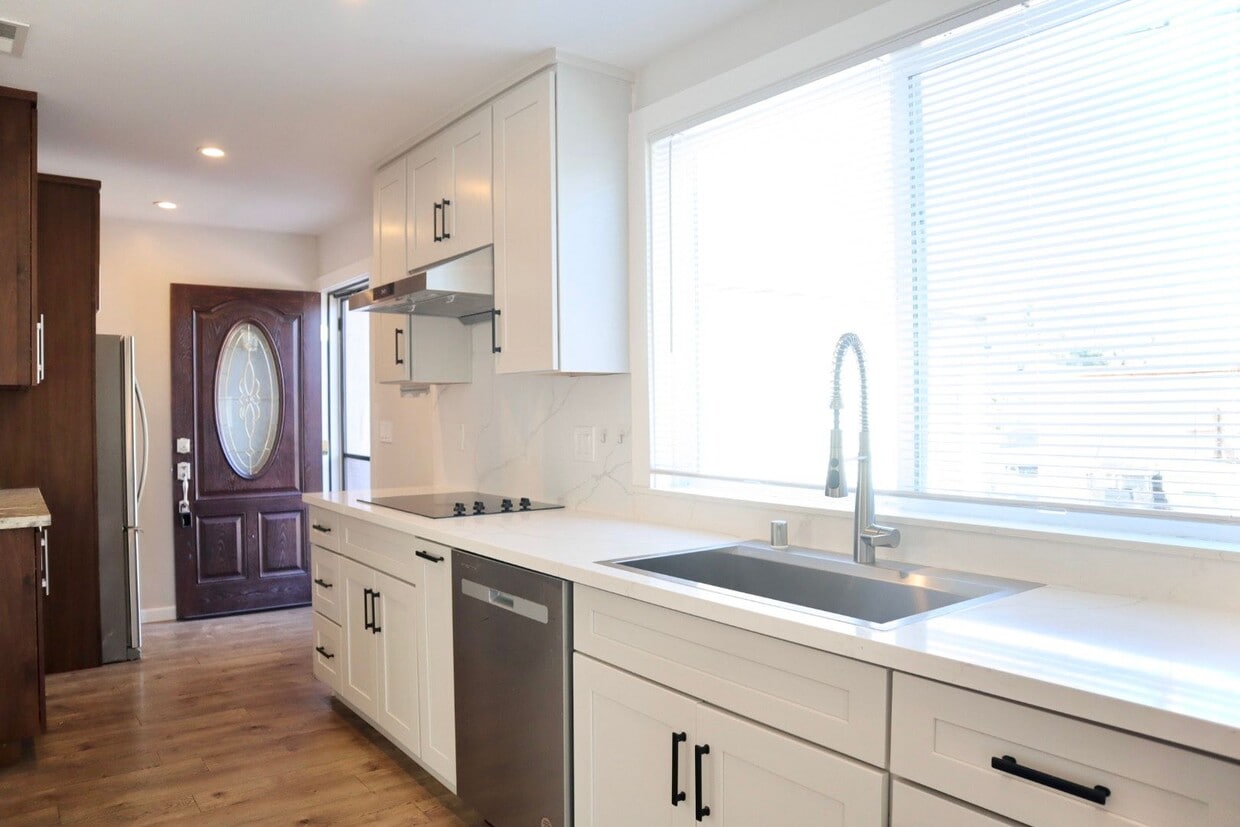 Foto principal - 3854 &amp; 3850 Howe Ct, Fremont (Irvington)