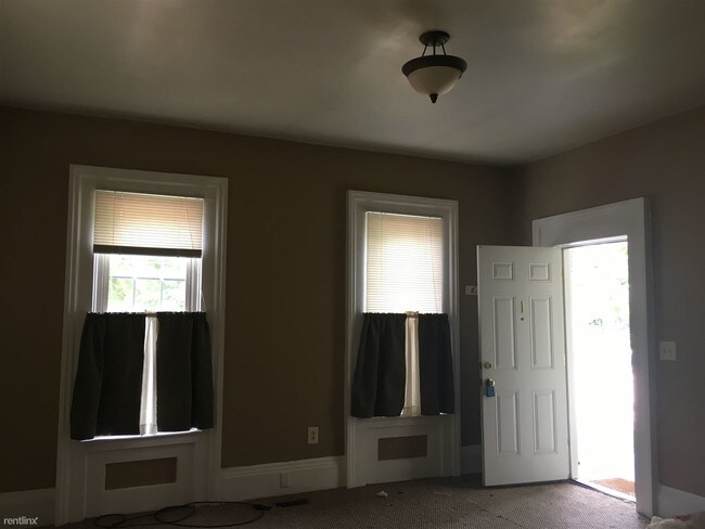 Building Photo - 1 br, 1 bath  - 635 Church St #1