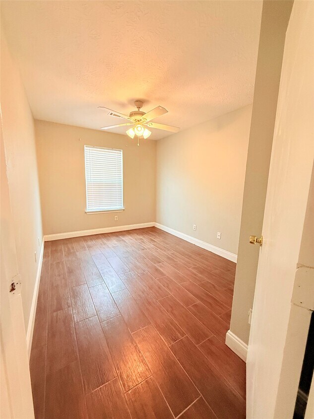 Foto del edificio - 320 Willowick St