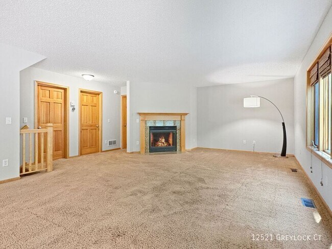 Foto del edificio - 12521 Greylock Ct