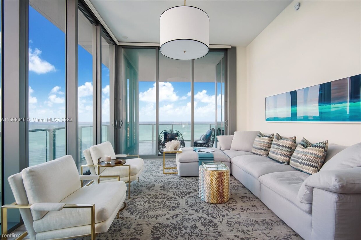 Primary Photo - 2 br, 2.5 bath Condo - 6901 Collins Ave Un...