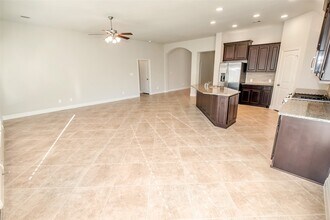 Building Photo - 2911 River Flower Ln
