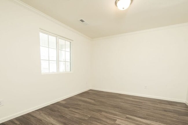 Foto del edificio - 3522 Swanley Dr