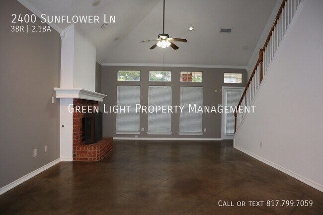 Building Photo - 2400 Sunflower Ln