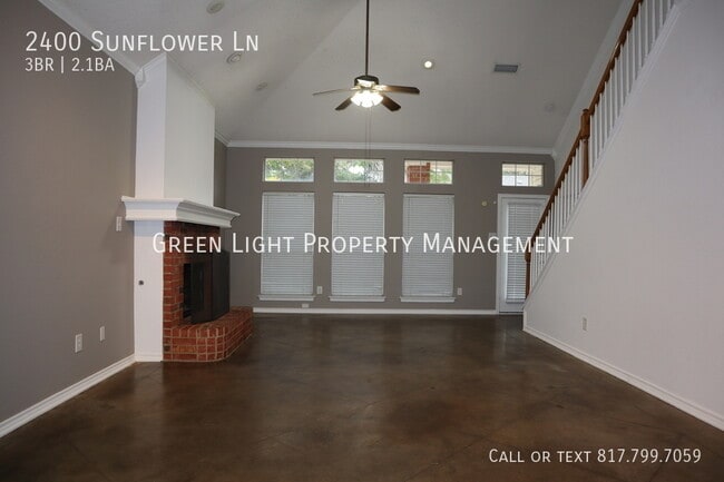 Foto del edificio - 2400 Sunflower Ln