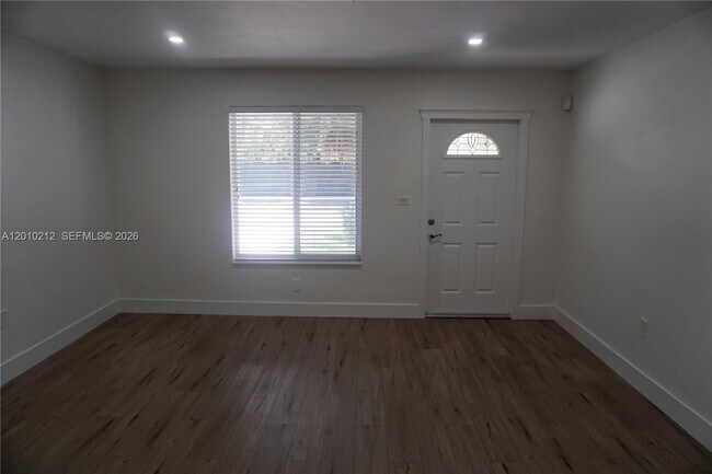 Foto del edificio - 11043 SW 79th Ave