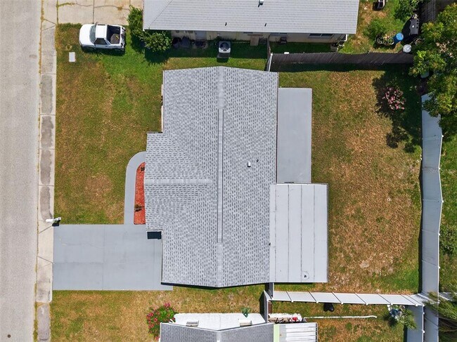 Building Photo - 7104 Castanea Dr
