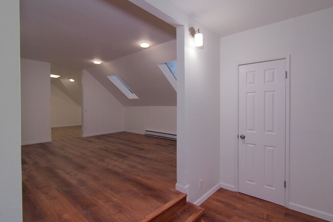 Foto del edificio - 917 E 8th Ave