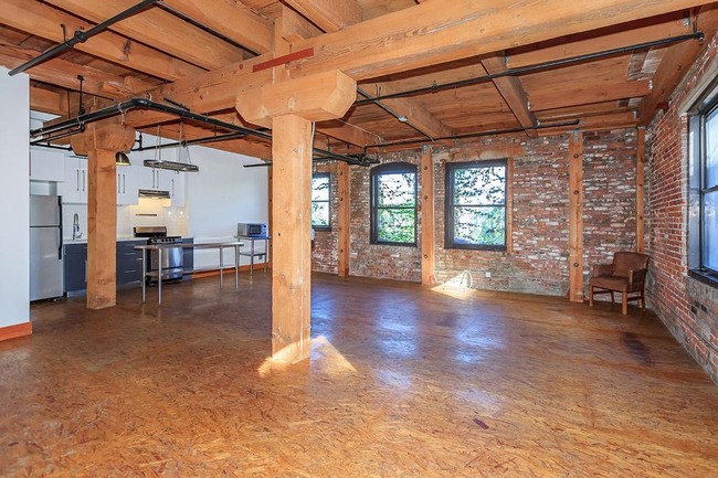 Interior Photo - The Newberry Lofts / Artist Loft Apartments