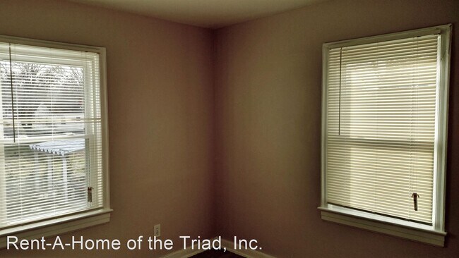 Foto del edificio - 2 br, 1 bath House - 2400 Dallas Ave