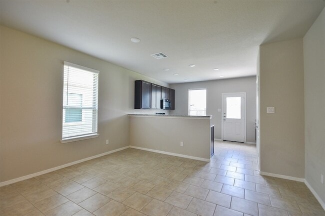 Foto del edificio - 24810 Winema Wds Ln