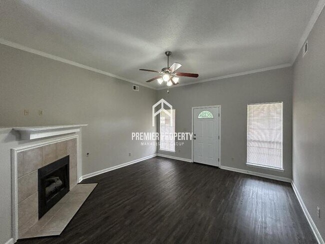 Foto del edificio - 6232 Ravenwood Lake Dr E