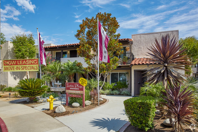 Building Photo - 111 Tustin Plaza Apartments