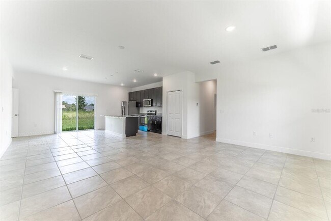 Foto del edificio - 4033 SW 139th St Rd