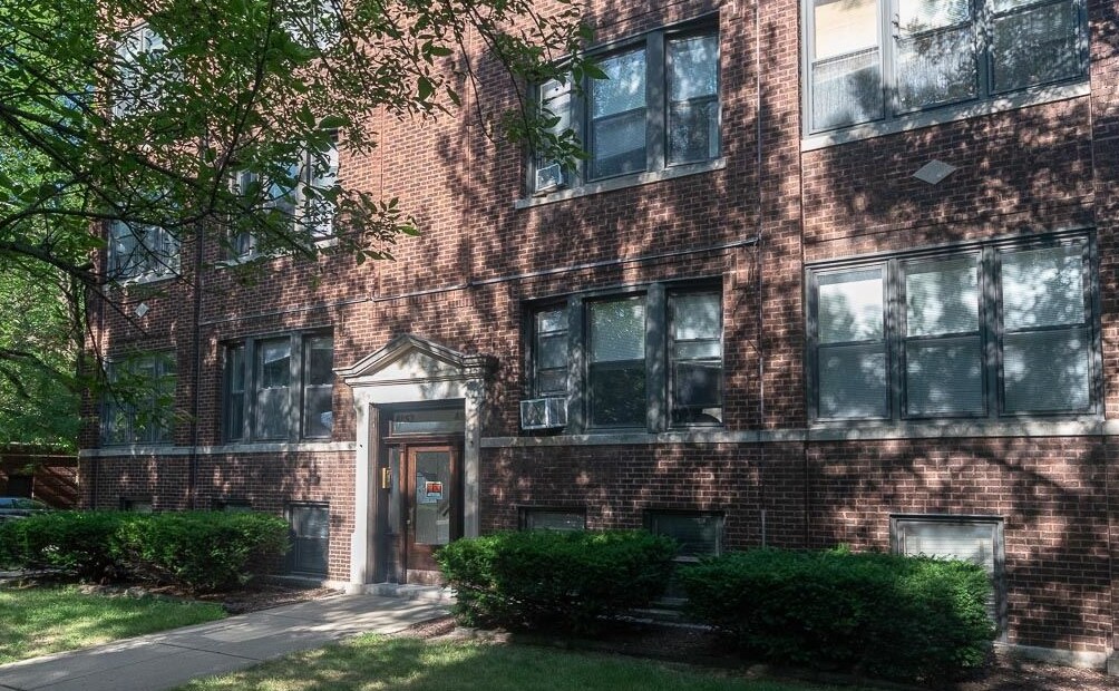 Primary Photo - 4257 N Winchester Ave