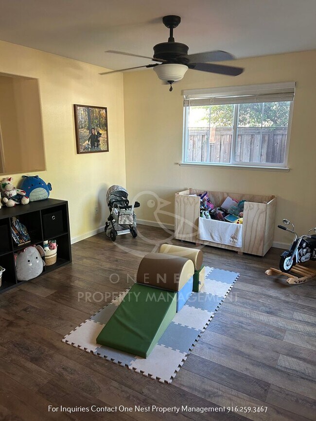 Foto del edificio - 3 bdrm + Den rental in Plumas Lake!