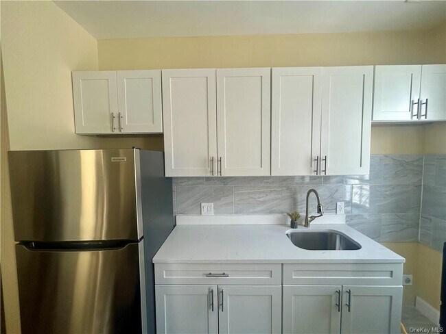 Building Photo - 1117 Croes Ave