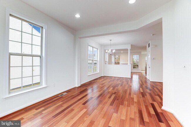 Foto del edificio - 42639 Chisholm Dr