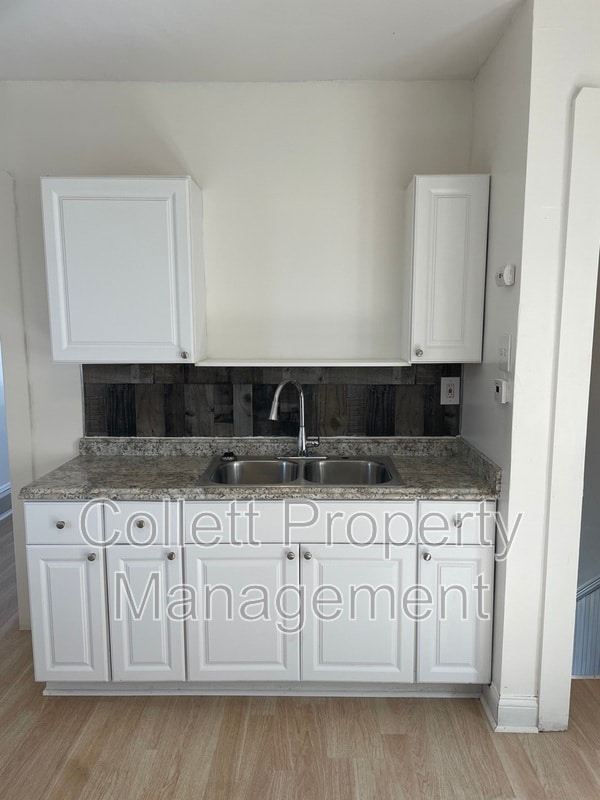 Building Photo - 1924 E 123rd St