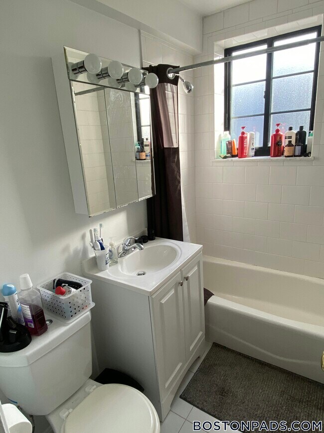 Foto del edificio - 60 Brattle St