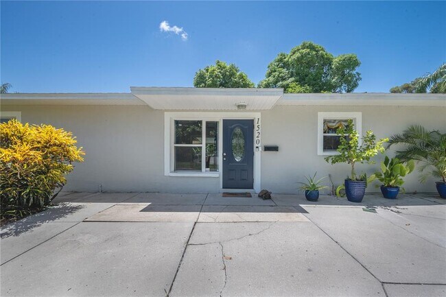 Building Photo - 1520 70th Ave N