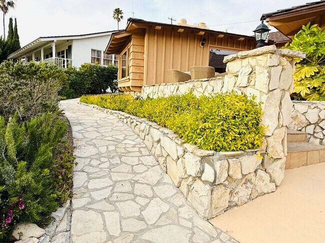 Foto del edificio - 2508 Vía Amador