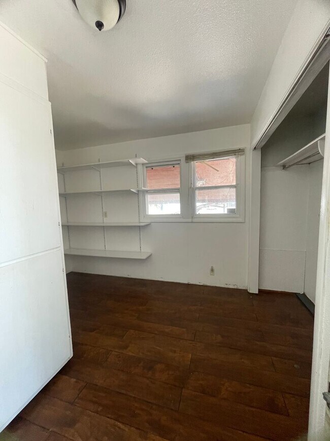 Foto del edificio - 5801 Elysian Rd