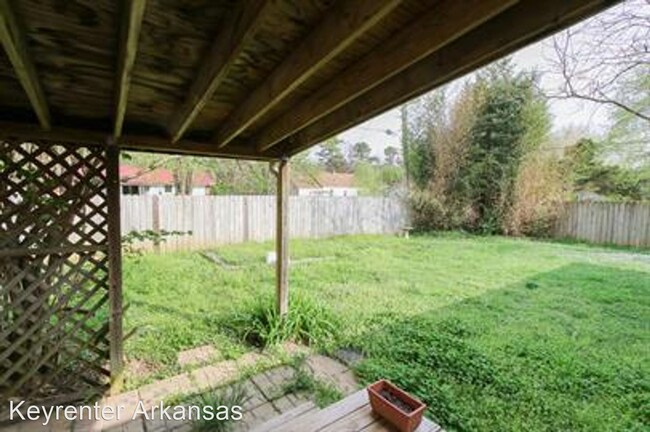 Building Photo - 3 br, 2 bath House - 2152 S Clover Dr