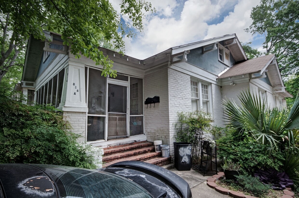 Building Photo - 816 Madison St