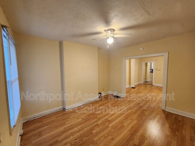 Foto del edificio - 800 E Starr Ave