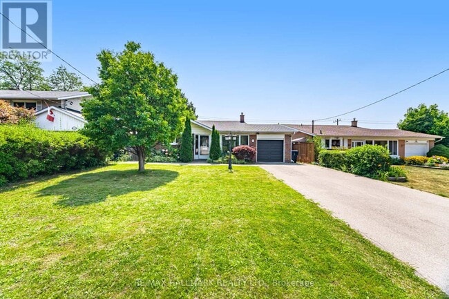 Photo du bâtiment - 47 Marthclare Ave