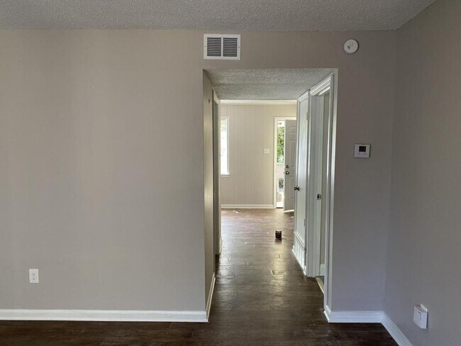 Foto del edificio - 4229 Ann Arbor Ln