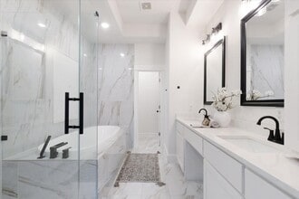 Building Photo - 6725 St Augustine St