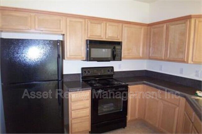 Building Photo - 107 Hatleyberry St