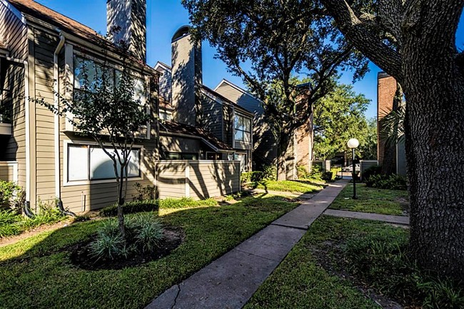 Foto del edificio - 6601 Sands Point Dr