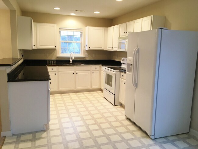 Building Photo - Simpsonville, 4bd/3ba, 1800+sf