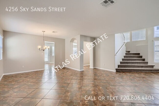 Foto del edificio - AVAILABLE NOW| 5 Bedroom Home in Southwest...