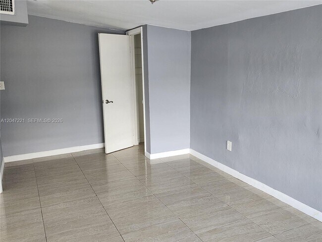Foto del edificio - 4100 SW 36th St
