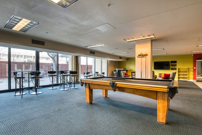 Building Photo - Modern 1-bedroom, 2-bathroom high-rise con...