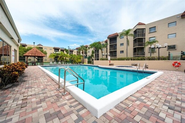 Building Photo - 10401 W Broward Blvd