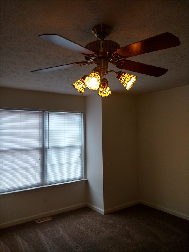 Building Photo - 111 Windmill Ln