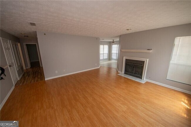 Building Photo - 903 Mill Pond Dr