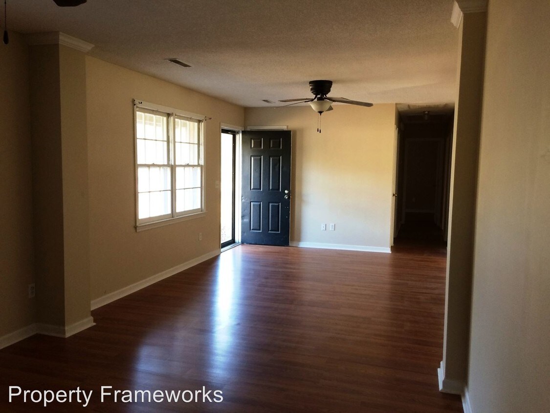 Building Photo - 2750 Tindal Rd