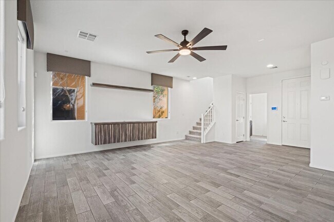 Foto del edificio - Sophisticated 3 Bedroom Retreat with Designer Finishes & Entertainer’s Backyard