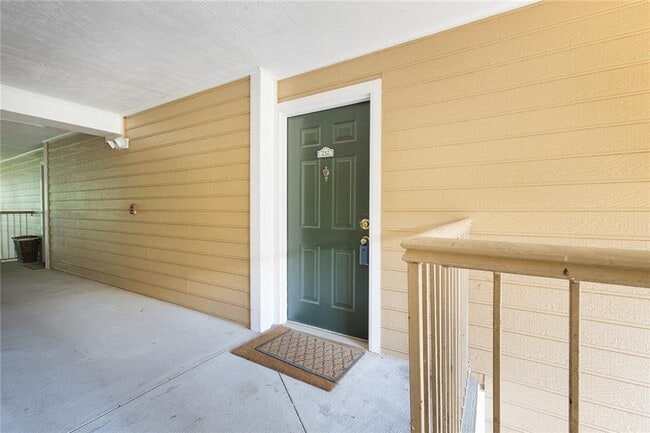 Building Photo - 232 Bentley Pl