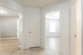 Building Photo - 16522 Grenada Falls Dr