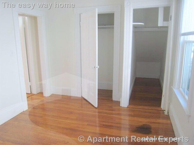 Foto del edificio - 19 Henderson St