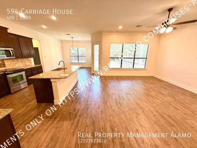 Building Photo - 594 Carriage House