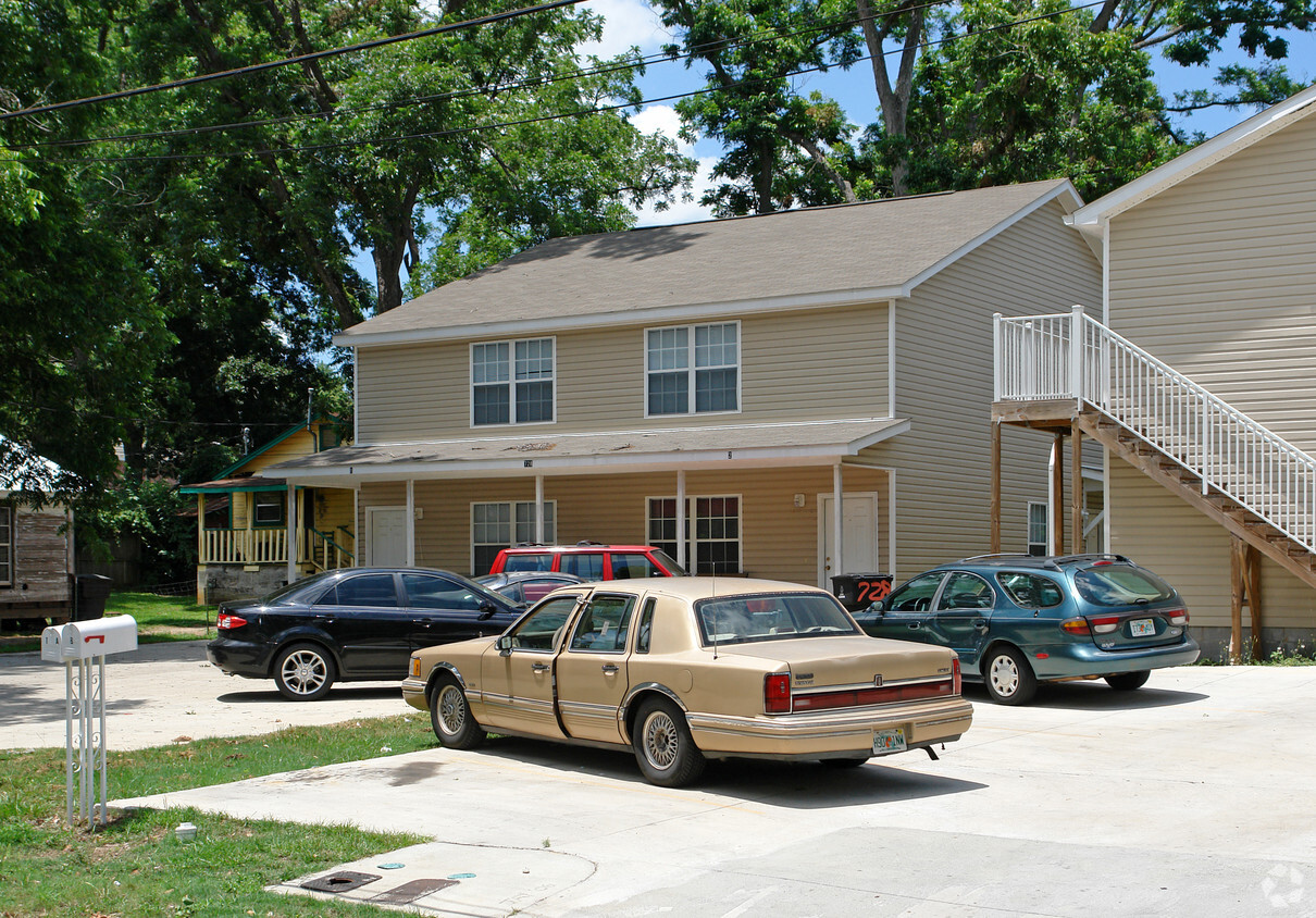 Building Photo - 728 W Georgia St